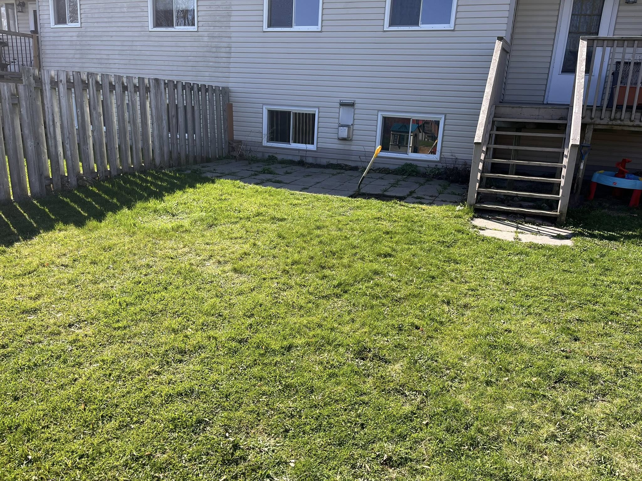Patio stone interlock - Before